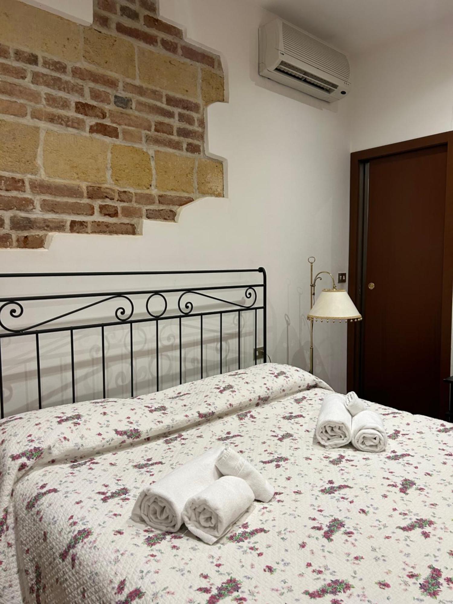 Residenza Della Samaritana Classici Verona Exterior photo